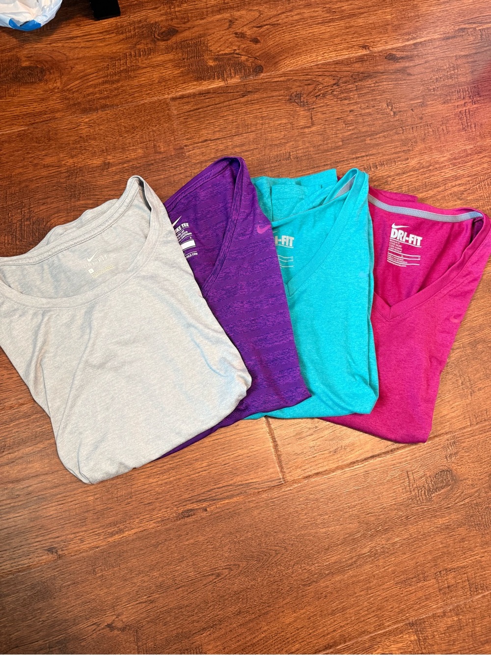 Nike Dri-FIT Athletic Shirts Bundle 4 Pack Women’s Size L Workout Tops